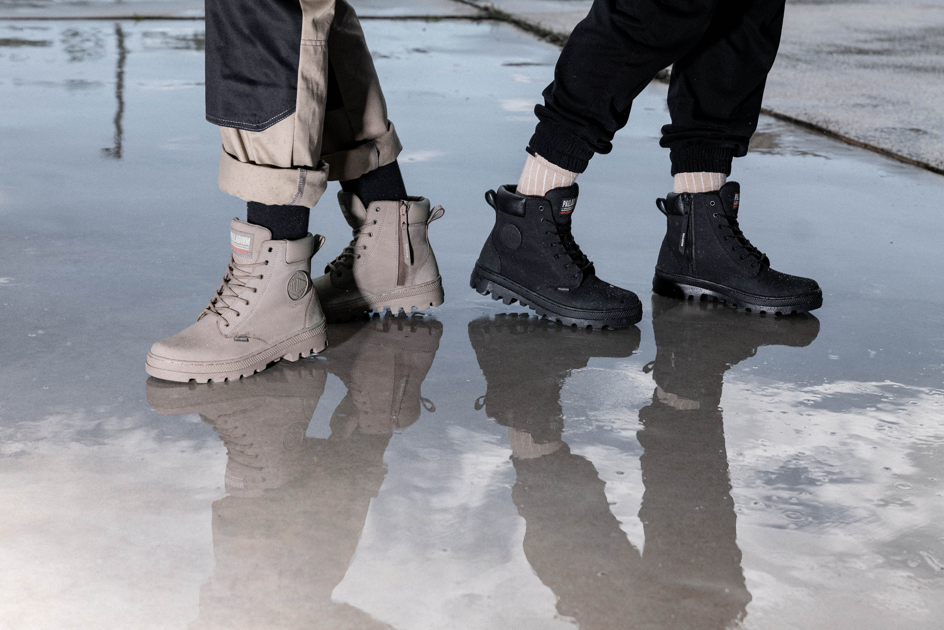 追雪必备！周冬雨、孝敏抢穿“果冻羊毛靴”透明防水材质超吸睛